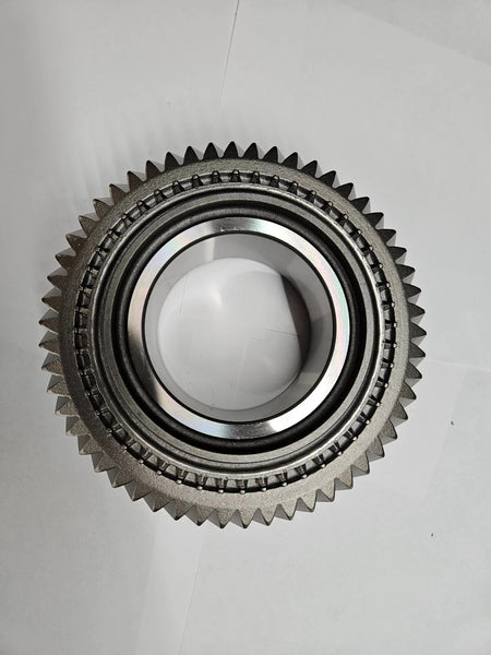 ZF S6-650 5TH GEAR 54T genuine countershaft gear view from above, showcasing teeth and inner surface.
